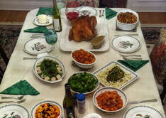 the-thanksgiving-table