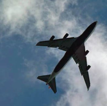 20_01_5---jet-aircraft-flying-overhead_web_edited-1